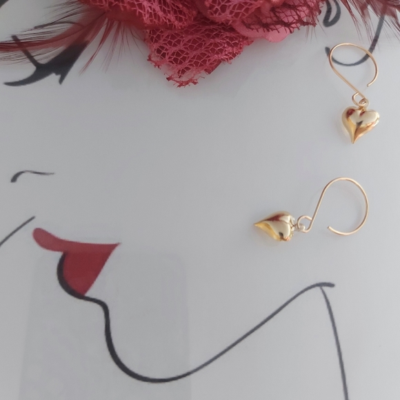 14KT Gold Puffed Heart Earrings - Picture 4 of 4